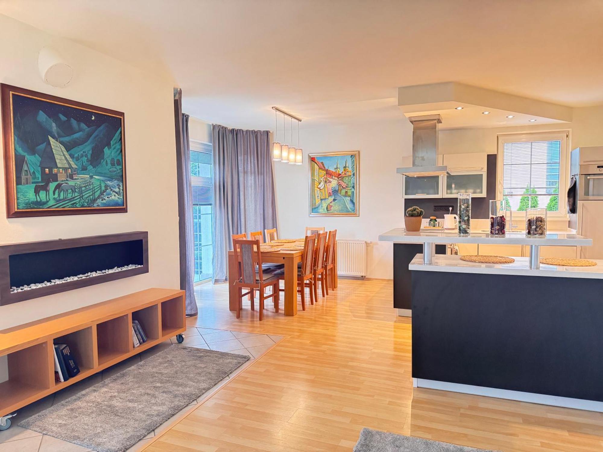 Diamondvilla, 4 Bedroom Apartment, Garden & Spa براغ المظهر الخارجي الصورة